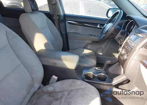 2011 Kia Sorento Lx from USA, damaged, VIN 5XYKT3A16BG166061